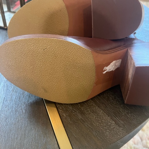 Marc Fisher LTD Leather or Suede Heeled Ankle Boots - Halida size 10 - Picture 5 of 5